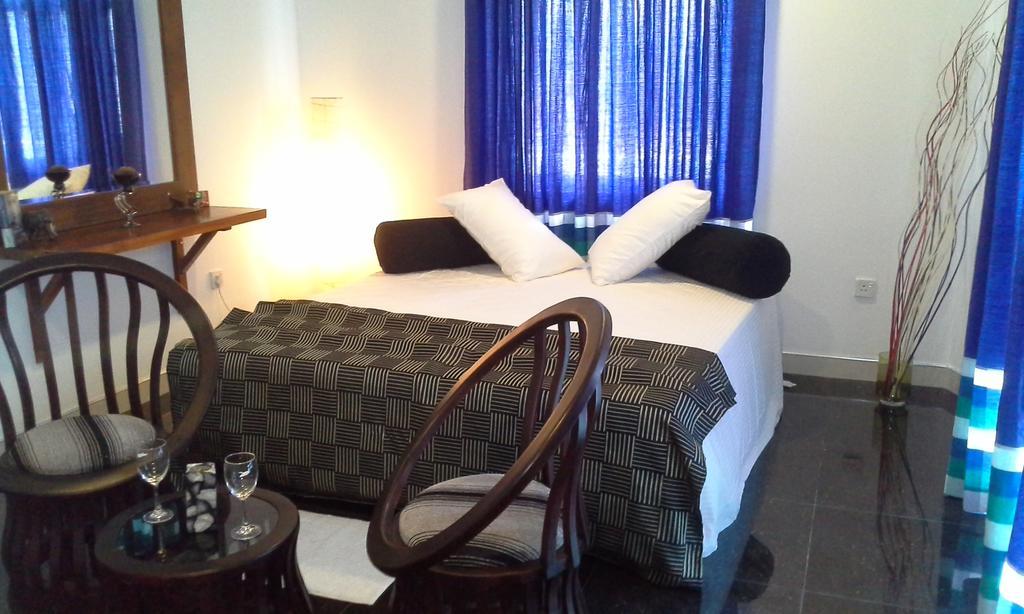 Friends Guesthouse Kudapaduwa Екстер'єр фото